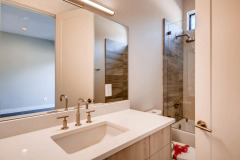 024-17-Bathroom-Interior-Mountain-Custom-Home-Minimalistic-Contemporary-San-Antonio-1