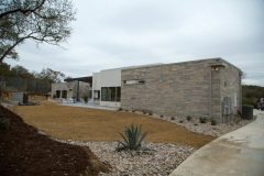 EH-120-Mountain-Open-House-Minimalistic-Contemporary-Home-San-Antonio-830x553-2