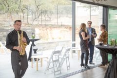 EH-168-Mountain-Open-House-Minimalistic-Contemporary-Home-San-Antonio-830x553-2