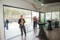 EH-170-Mountain-Open-House-Minimalistic-Contemporary-Home-San-Antonio-830x553-2