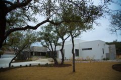 EH-213-Mountain-Open-House-Minimalistic-Contemporary-Home-San-Antonio-830x553-2