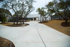 EH-221-Mountain-Open-House-Minimalistic-Contemporary-Home-San-Antonio-830x553-2