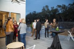 EH-323-Mountain-Open-House-Minimalistic-Contemporary-Home-San-Antonio-830x553-2