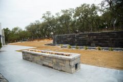 EH-39-Mountain-Open-House-Minimalistic-Contemporary-Home-San-Antonio-830x553-2