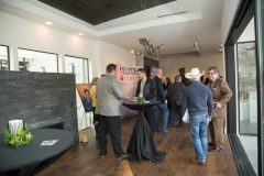EH-48-Mountain-Open-House-Minimalistic-Contemporary-Home-San-Antonio-830x553-2