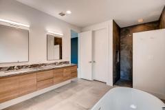 62-Turnberry-San-Antonio-TX-large-016-29-Master-Bathroom-1500x1000-72dpi-4
